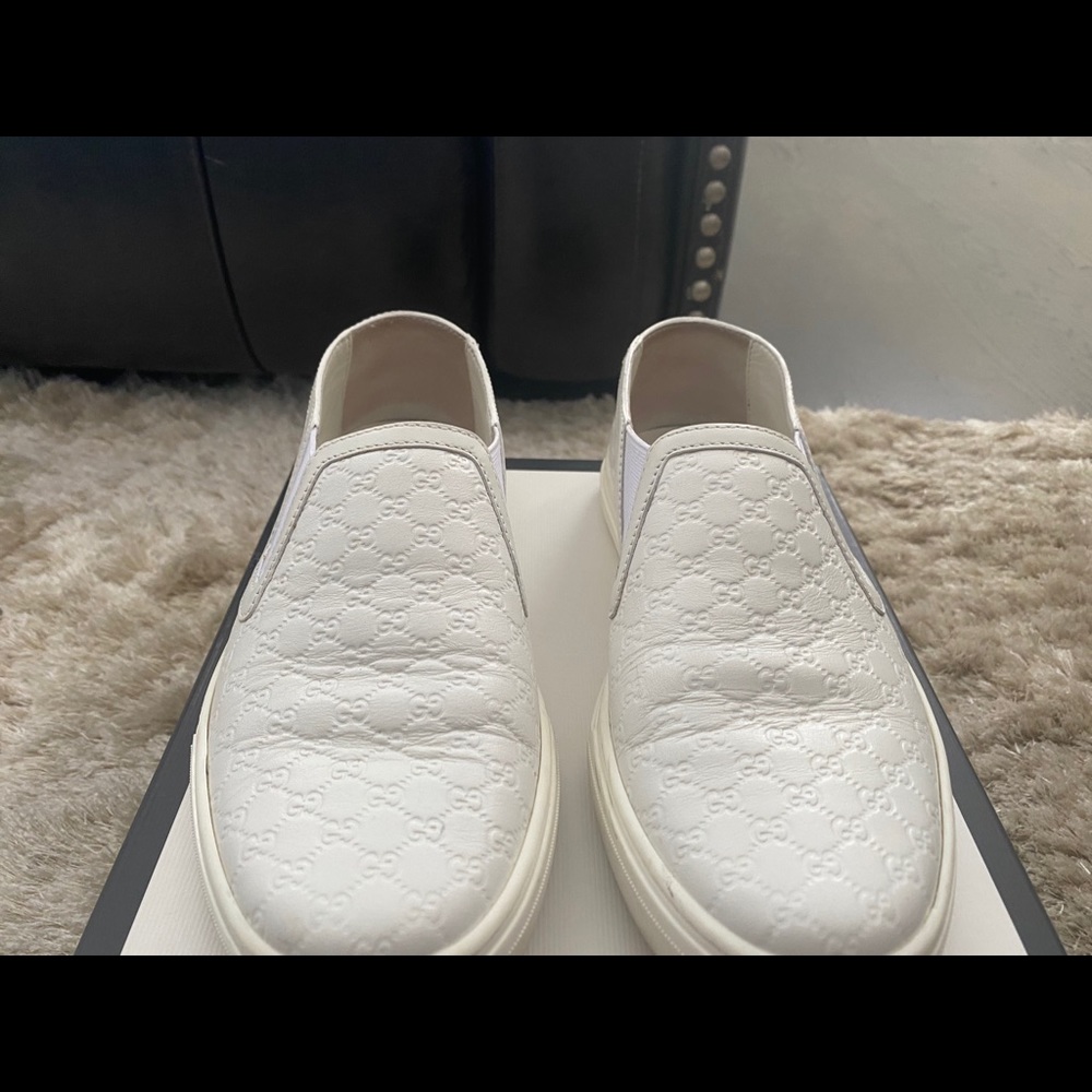 Gucci shoes size 5